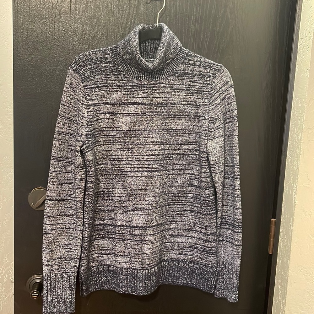 Jcrew navy turtleneck sweater - EUC